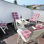 Dom wakacyjny House Divna Valbandon