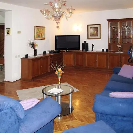 Hébergement de vacances House Divna Valbandon