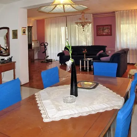Ferienhaus House Divna *