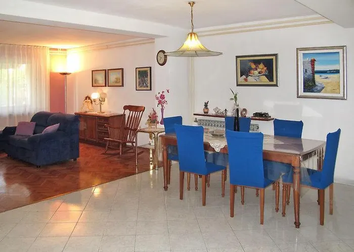 House Divna Holiday home