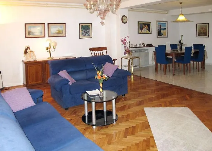 House Divna Holiday home *