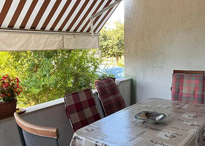 House Divna Holiday home