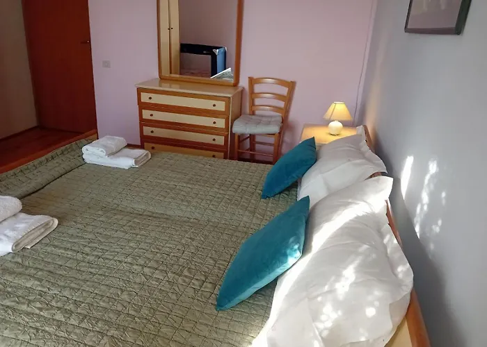 House Divna Holiday home Valbandon